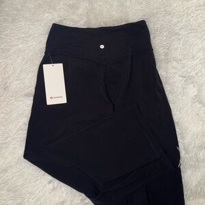 NWT Lululemon Black Align Wide Leg Crop Pants size 8